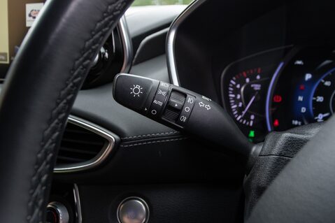 Hyundai SANTA FE CRDI PREMIUM SE 17