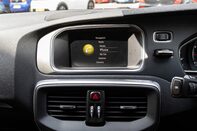Volvo V40 D2 MOMENTUM EDITION 24