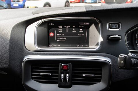 Volvo V40 D2 MOMENTUM EDITION 26