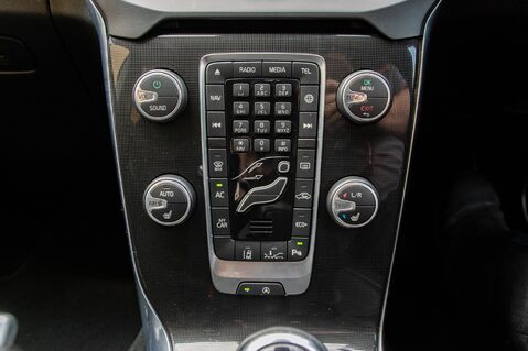 Volvo V40 D2 MOMENTUM EDITION 30