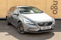 Volvo V40 D2 MOMENTUM EDITION 1