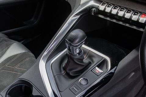 Peugeot 3008 BLUEHDI S/S GT 31