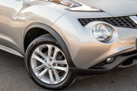 Nissan Juke 1.5 dCi N-Connecta 5dr Hatchback 11