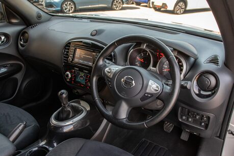 Nissan Juke 1.5 dCi N-Connecta 5dr Hatchback