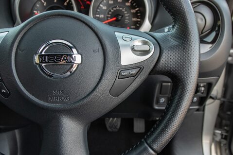 Nissan Juke 1.5 dCi N-Connecta 5dr Hatchback 20