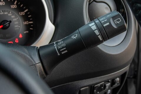 Nissan Juke 1.5 dCi N-Connecta 5dr Hatchback 18