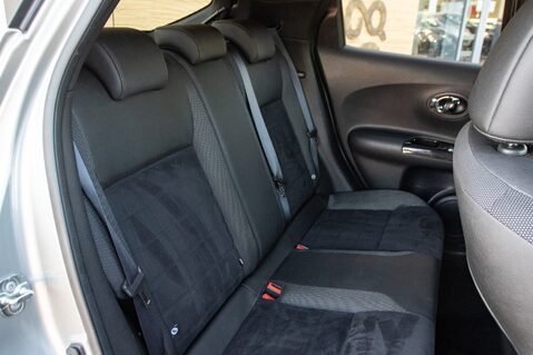Nissan Juke 1.5 dCi N-Connecta 5dr Hatchback 32