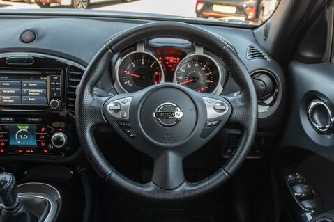 Nissan Juke 1.5 dCi N-Connecta 5dr Hatchback 21