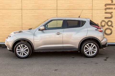 Nissan Juke 1.5 dCi N-Connecta 5dr Hatchback 13