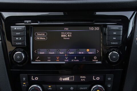 Nissan Qashqai DIG-T TEKNA PLUS 24