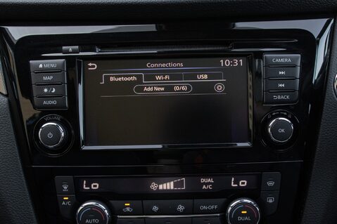 Nissan Qashqai DIG-T TEKNA PLUS 26