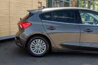 Ford Focus TITANIUM 7