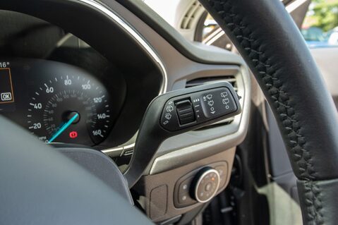 Ford Focus TITANIUM 18