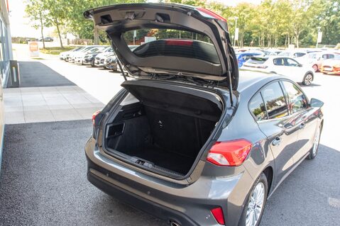 Ford Focus TITANIUM 33