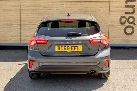 Ford Focus TITANIUM 6