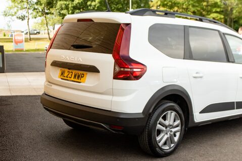 Dacia Jogger EXPRESSION TCE 8