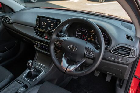 Hyundai i30 T-GDI PREMIUM