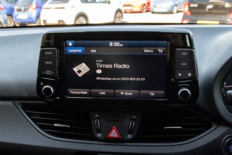 Hyundai i30 T-GDI PREMIUM 23
