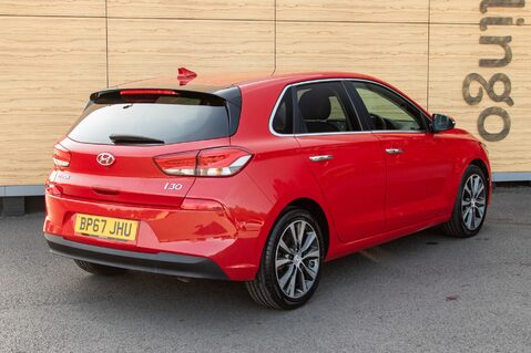 Hyundai i30 T-GDI PREMIUM 2