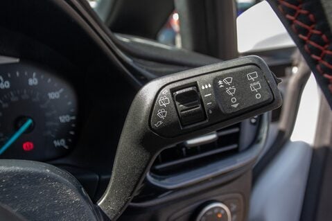 Ford Fiesta ST-LINE X EDITION MHEV 18