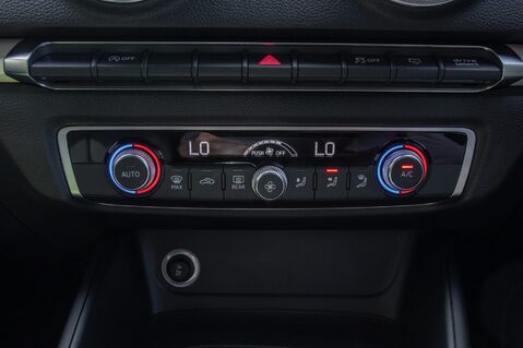 Audi A3 TFSI BLACK EDITION 33