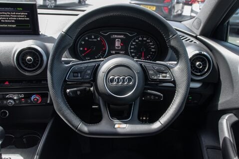 Audi A3 TFSI BLACK EDITION 21