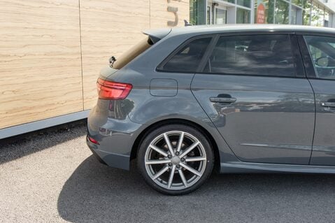 Audi A3 TFSI BLACK EDITION 7