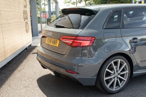 Audi A3 TFSI BLACK EDITION 8