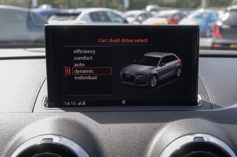 Audi A3 TFSI BLACK EDITION 25