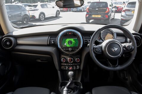 Mini Hatch COOPER 3
