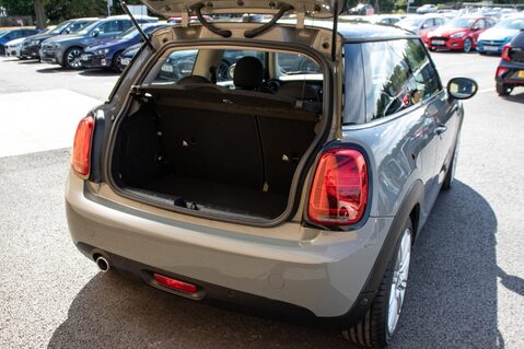 Mini Hatch COOPER 37