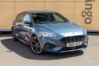 Ford Focus ST-LINE X 1