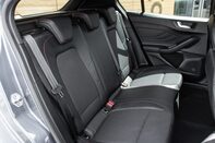 Ford Focus ST-LINE X 32