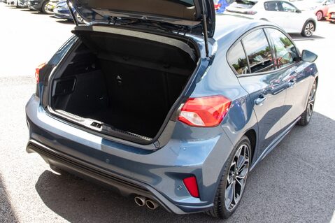 Ford Focus ST-LINE X 33