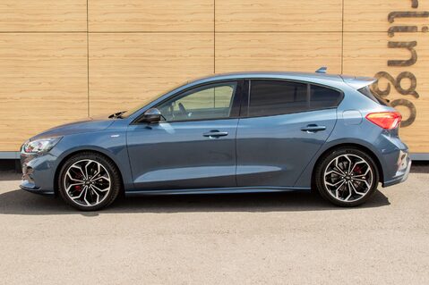 Ford Focus ST-LINE X 13