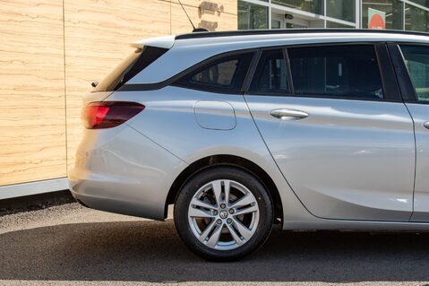 Vauxhall Astra BUSINESS EDITION NAV 7