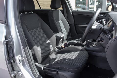 Vauxhall Astra BUSINESS EDITION NAV 30