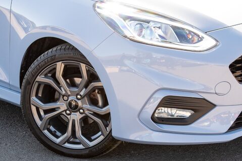 Ford Fiesta ST-LINE EDITION 11