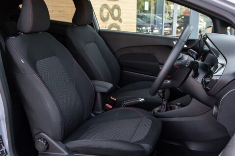 Ford Fiesta ST-LINE EDITION 29