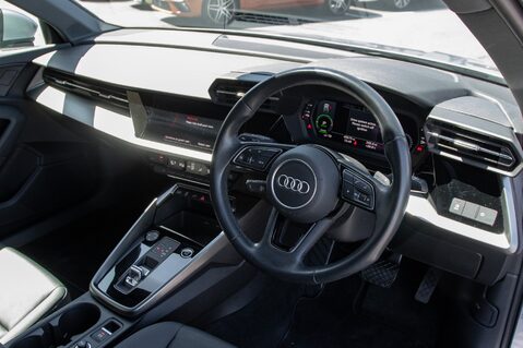 Audi A3 SPORTBACK TFSI E SPORT 4