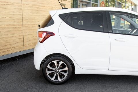 Hyundai i10 PLAY 7