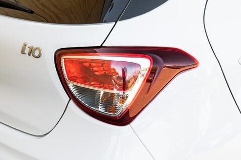 Hyundai i10 PLAY 9