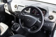 Hyundai i10 PLAY 4