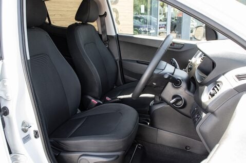 Hyundai i10 PLAY 29