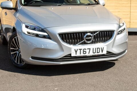 Volvo V40 T2 MOMENTUM NAV PLUS 10