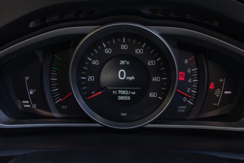 Volvo V40 T2 MOMENTUM NAV PLUS 15