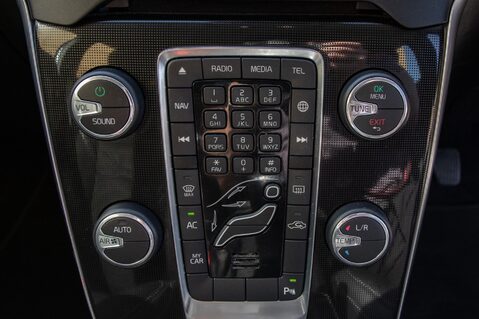 Volvo V40 T2 MOMENTUM NAV PLUS 31
