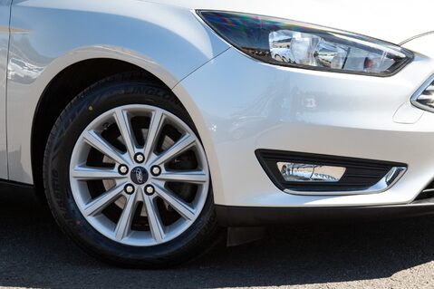 Ford Focus TITANIUM 11