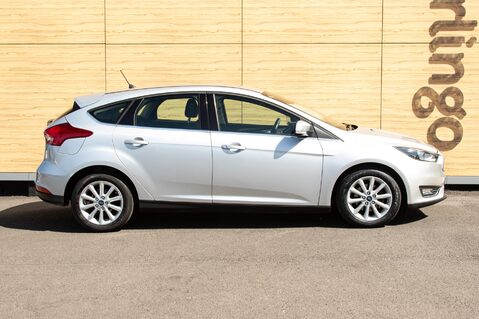 Ford Focus TITANIUM 12