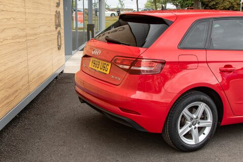 Audi A3 SPORTBACK TFSI SE TECHNIK 8